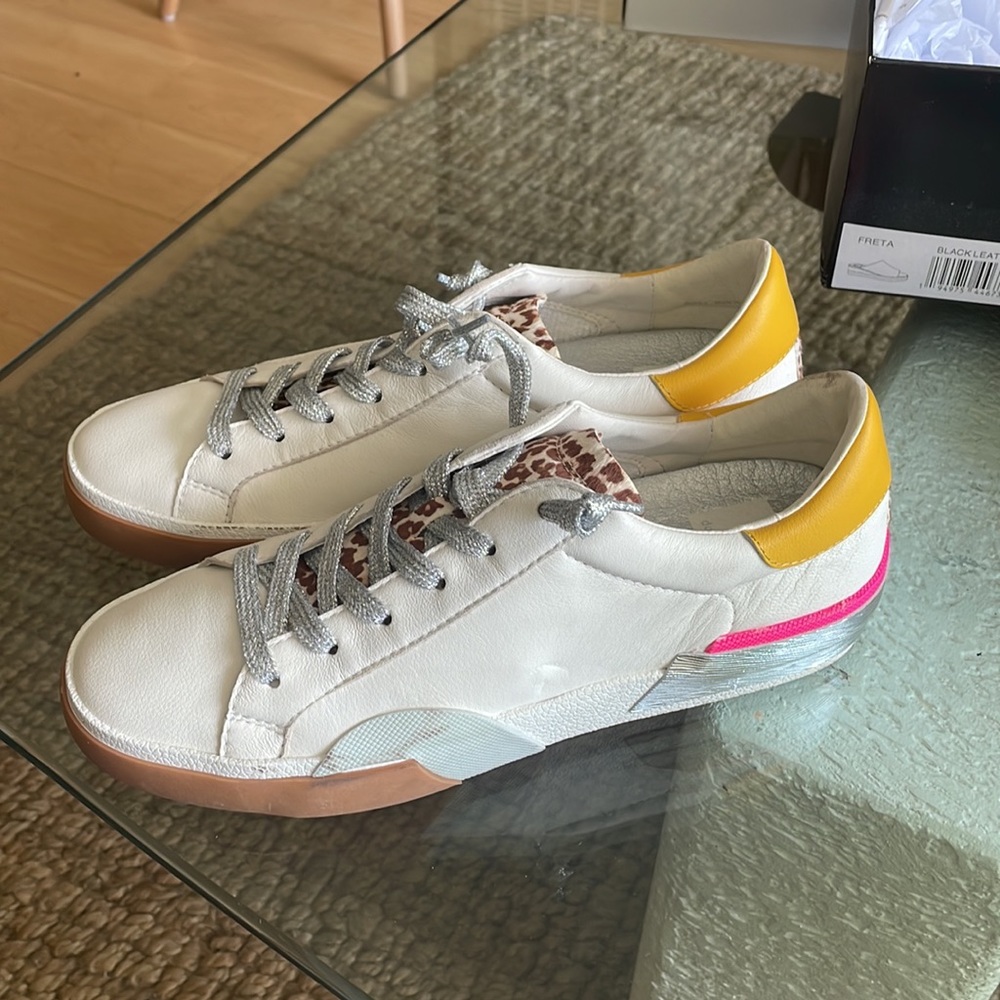 Brand New Dolce Vita sneakers!